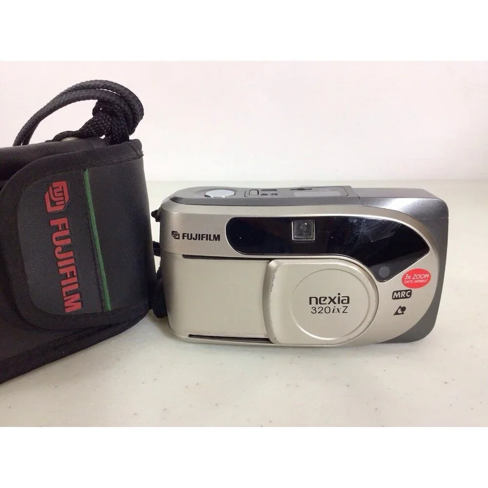 Fujifilm Nexia 320 ixZ 35mm Film Camera Case Included Tested